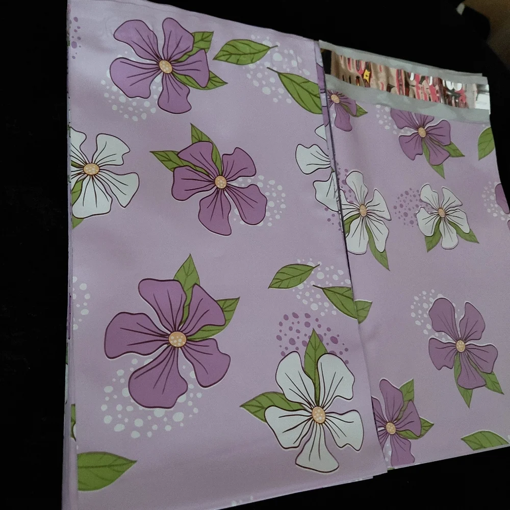 20ct. 6x9 Purple/White Flowers  Polymailers Random Thank You Cards/Stickers